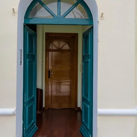 Casa *